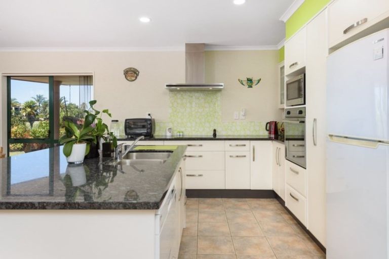 Photo of property in 26 Montego Drive, Papamoa Beach, Papamoa, 3118