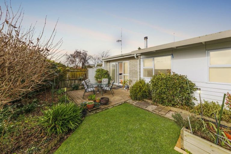 Photo of property in 1/521 Featherston Street, Roslyn, Palmerston North, 4414