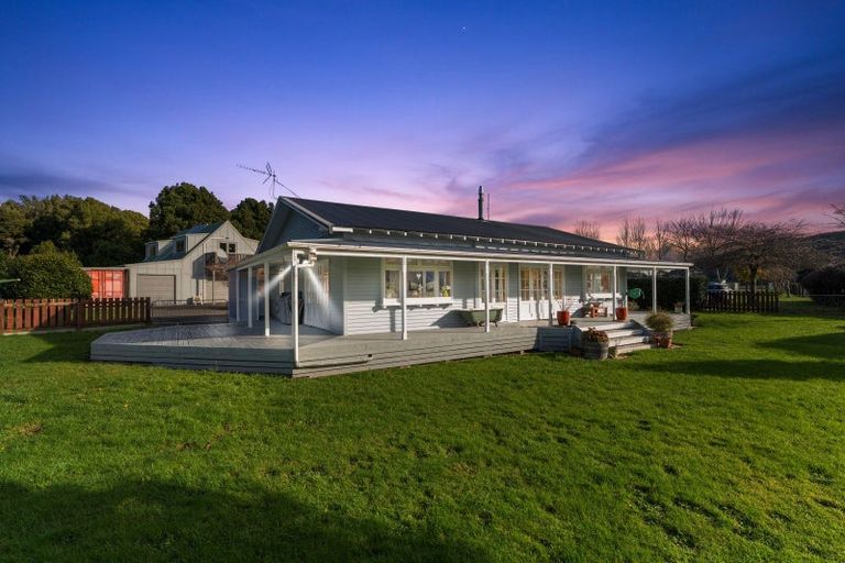 Photo of property in 34 Kaitoke Waterworks Road, Kaitoke, Upper Hutt, 5018