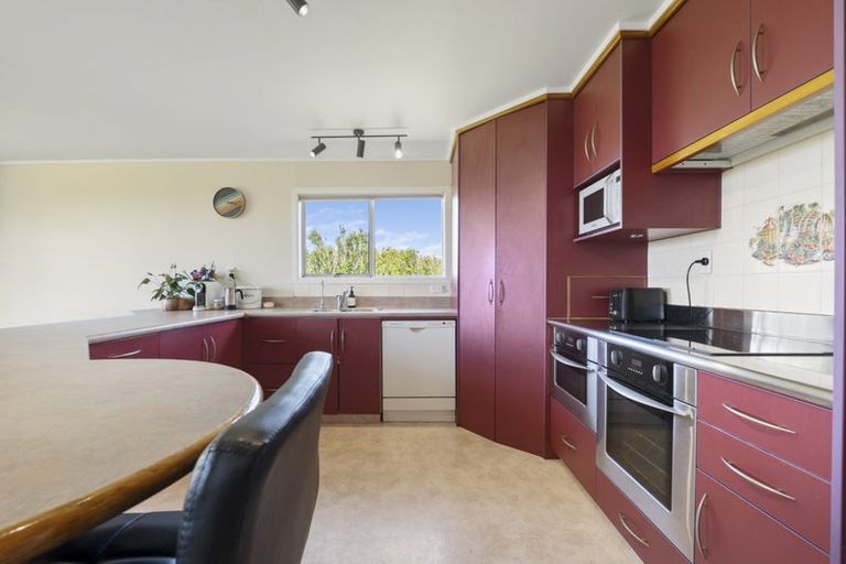 Photo of property in 2319 Mountain Road, Tariki, Inglewood, 4390