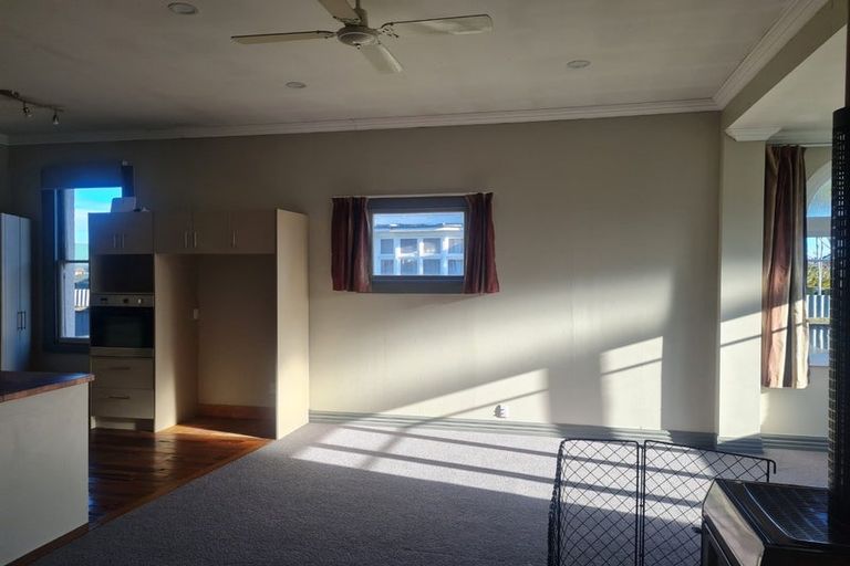 Photo of property in 9 Prince Street, Winton, 9720