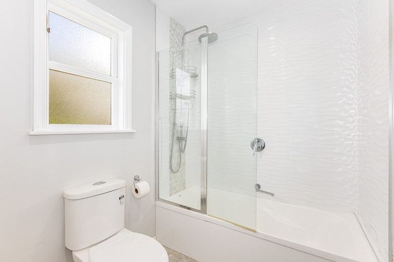 Photo of property in 21 Peel Place, Wainuiomata, Lower Hutt, 5014