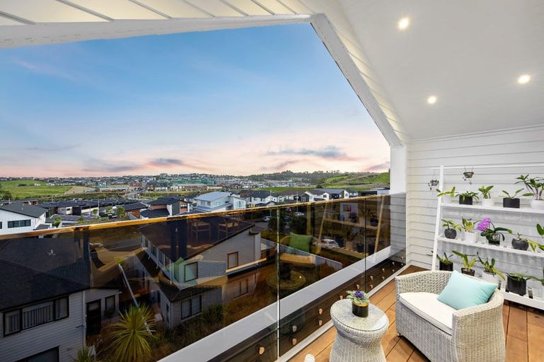 Photo of property in 15 Hopetea Street, Long Bay, Auckland, 0630