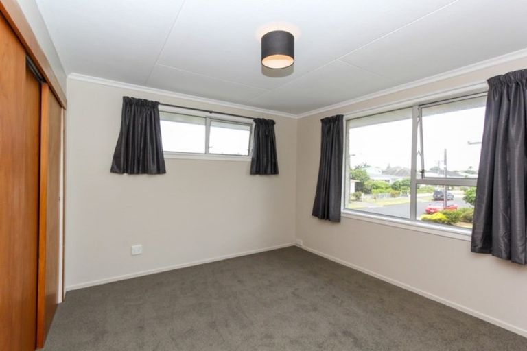 Photo of property in 23 Trafalgar Street, Westown, New Plymouth, 4310