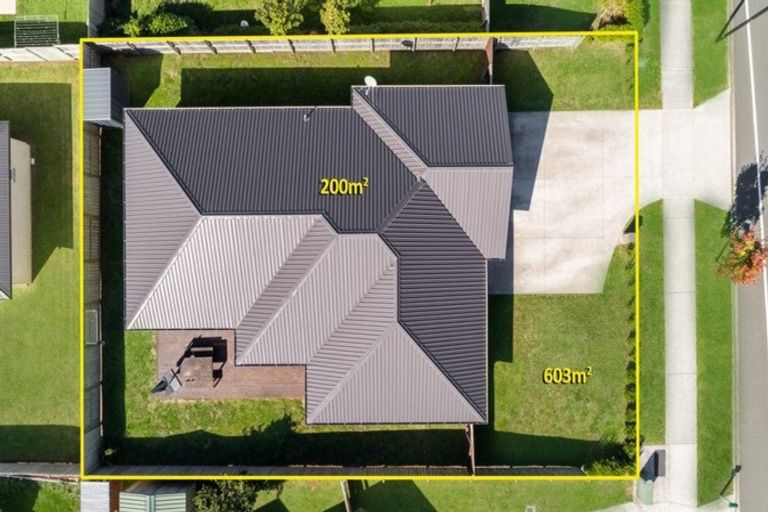 Photo of property in 18 Helenslee Road, Pokeno, 2402