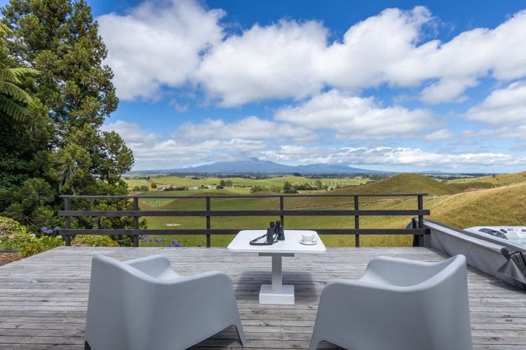 Photo of property in 821 Tariki Road, Ratapiko, Inglewood, 4390