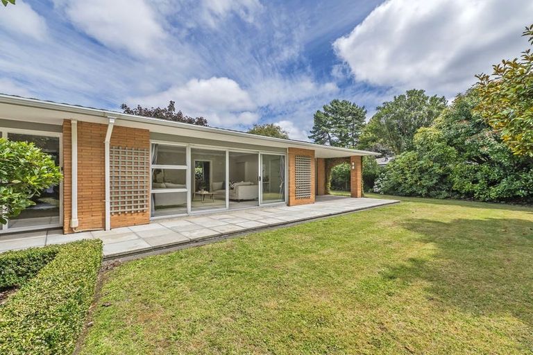 Photo of property in 39 Highfield Place, Avonhead, Christchurch, 8042