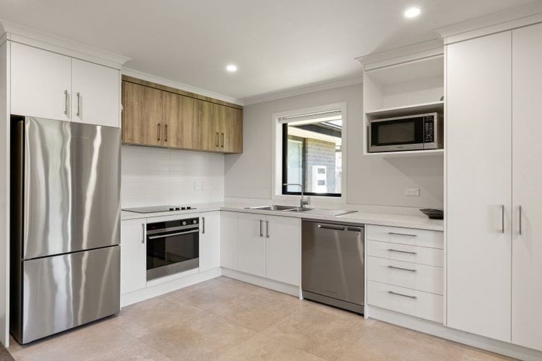 Photo of property in 4/15 Dover Road, Saint Andrews, Hamilton, 3200