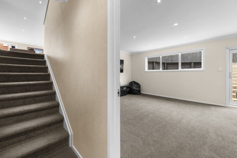 Photo of property in 64 O'halloran Road, Howick, Auckland, 2014