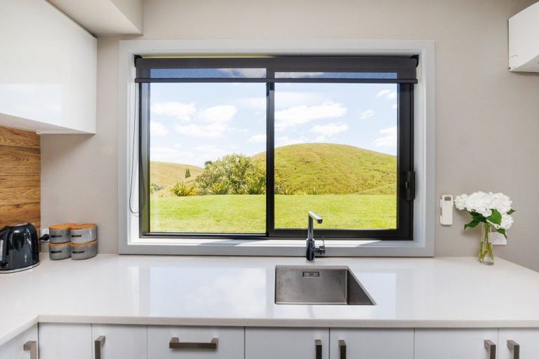 Photo of property in 981 Colyton Road, Bunnythorpe, Feilding, 4775