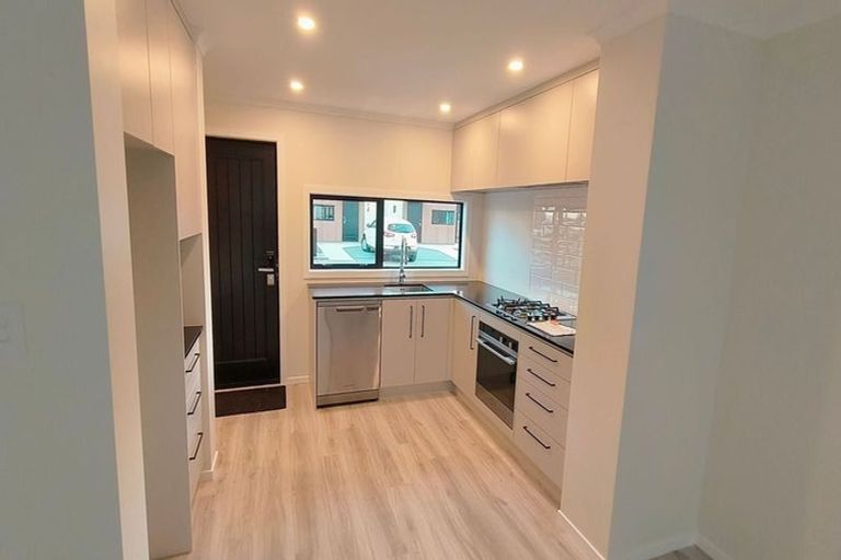 Photo of property in 4 Reakes Crescent, Wallaceville, Upper Hutt, 5018