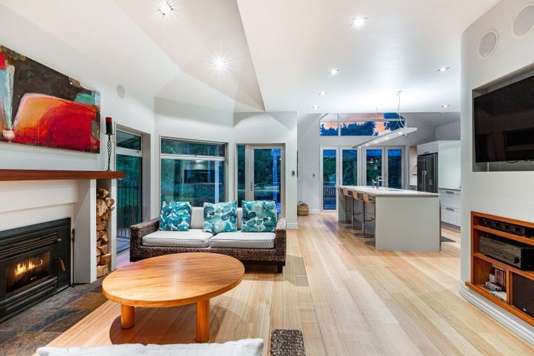 Photo of property in 283 Ngarara Road, Waikanae, 5391