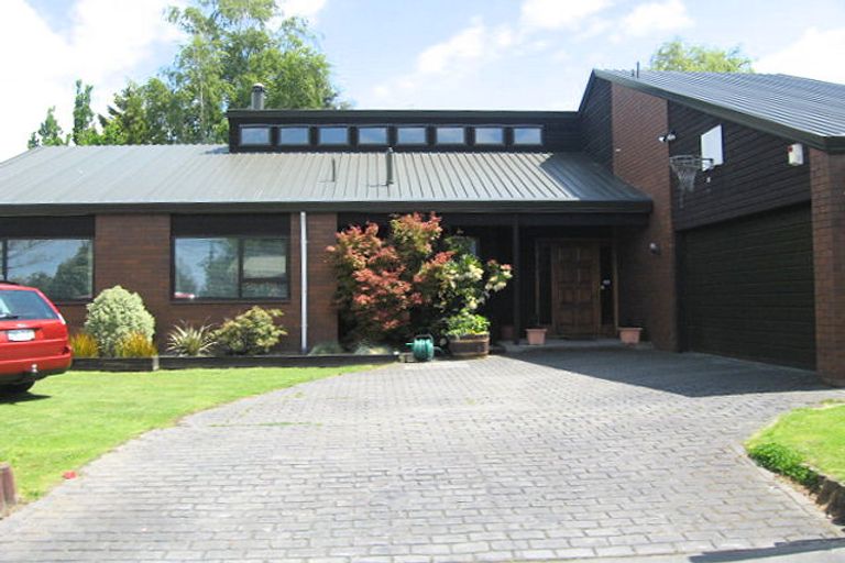 Photo of property in 73 Veitches Road, Casebrook, Christchurch, 8051