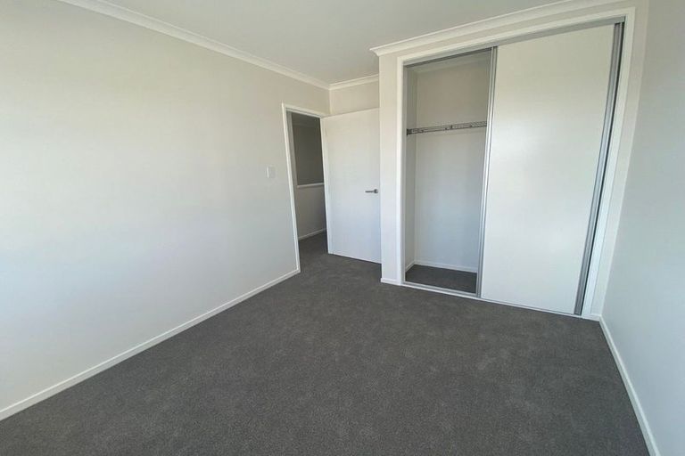 Photo of property in 44 Manarini Road, Westgate, Auckland, 0614