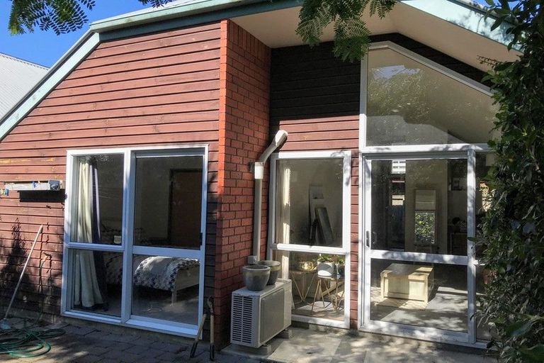 Photo of property in 10 Rehua Lane, St Albans, Christchurch, 8014