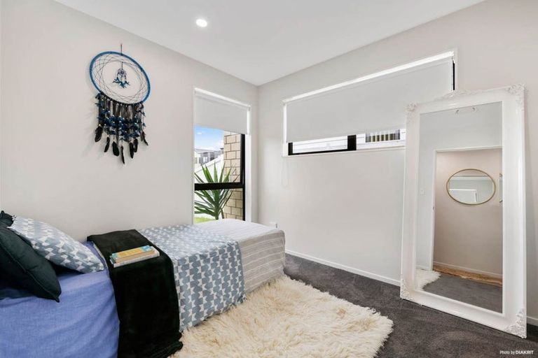 Photo of property in 46 Clayden Shuttleworth Street, Papakura, 2110