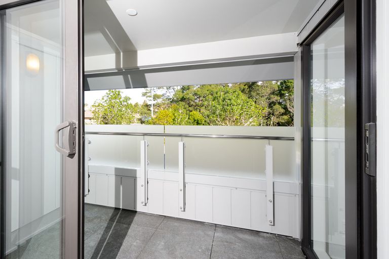 Photo of property in 11a/30 Westward Ho, Glen Eden, Auckland, 0602