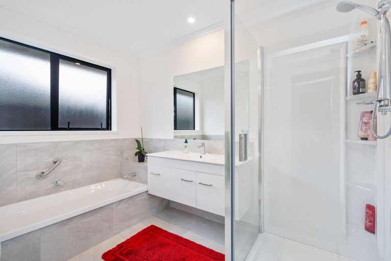 Photo of property in 36 Kitemaunga Avenue, One Tree Point, 0118