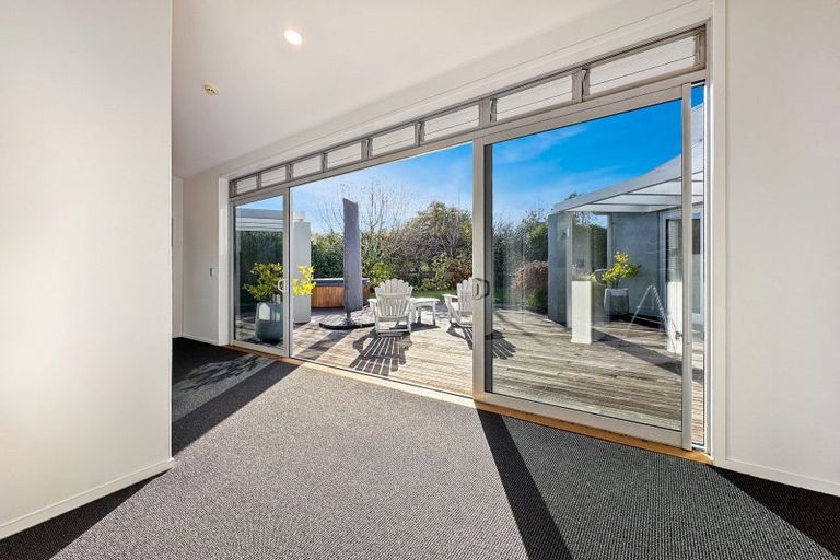 Photo of property in 26 Montgomery Crescent, Kinloch, Taupo, 3377