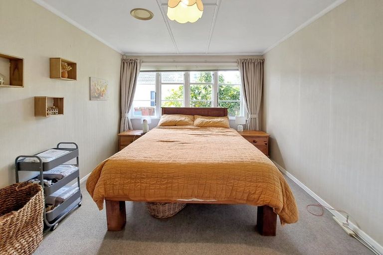 Photo of property in 69 Sladden Street, Naenae, Lower Hutt, 5011