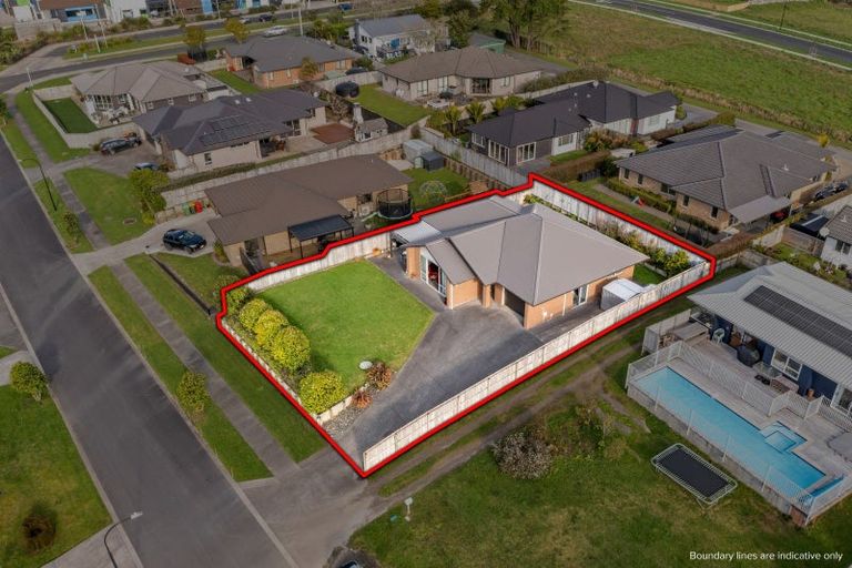 Photo of property in 7 Lockyer Road, Kumeu, 0810