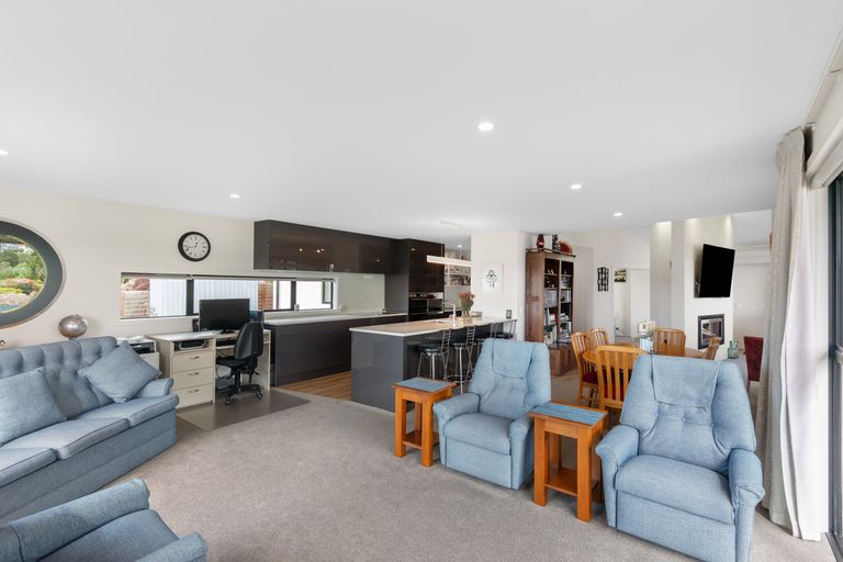 Photo of property in 39 Heathfield Drive, Mosgiel, 9024