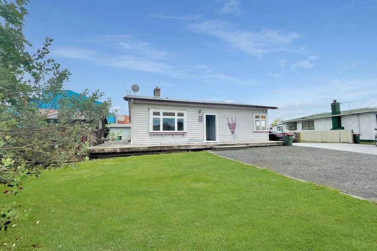 Photo of property in 283 Puhinui Road, Papatoetoe, Auckland, 2025
