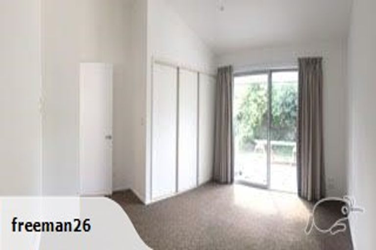 Photo of property in 4/33 Darvel Street, Riccarton, Christchurch, 8011