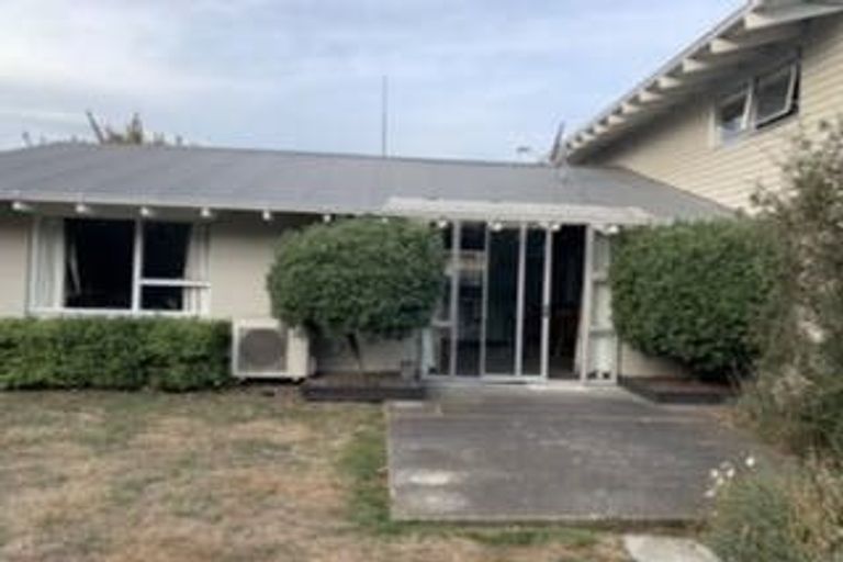 Photo of property in 2/23 Blighs Road, Strowan, Christchurch, 8052