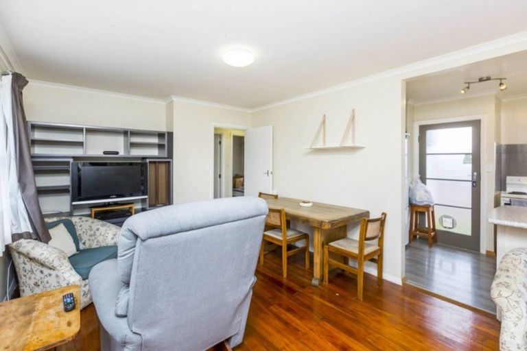 Photo of property in 1/29 Hillside Drive, Maoribank, Upper Hutt, 5018