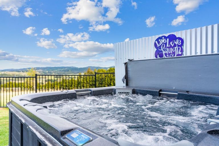 Photo of property in 231 Brooks Road, Waipu, 0582