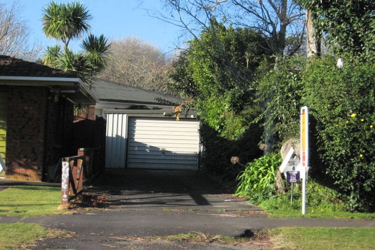 Photo of property in 2/4 Alpha Street, Papakura, 2110