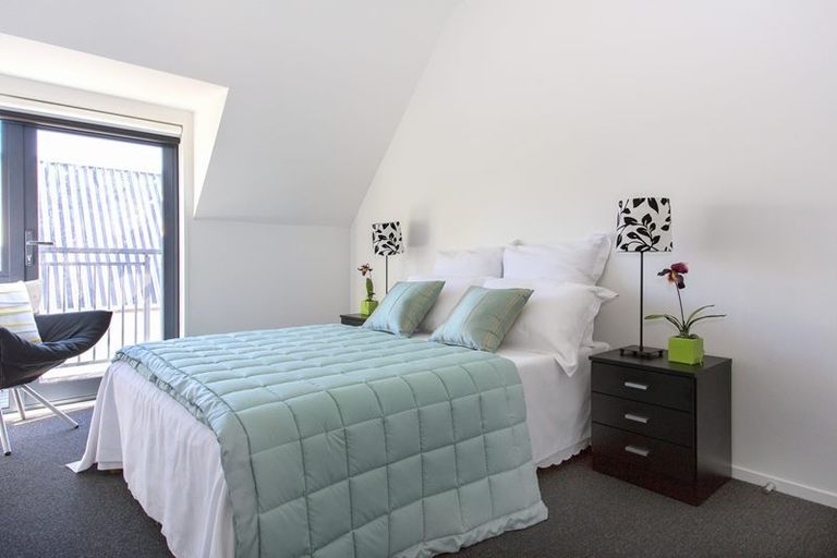 Photo of property in Cornwall Gardens, 2/27 Cornwall Street, St Albans, Christchurch, 8014