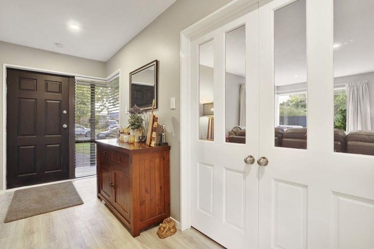 Photo of property in 17 Windsor Court, Rangiora, 7400