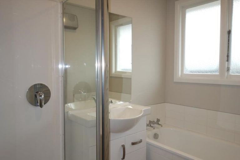 Photo of property in 2/72 Geraldine Street, Edgeware, Christchurch, 8013