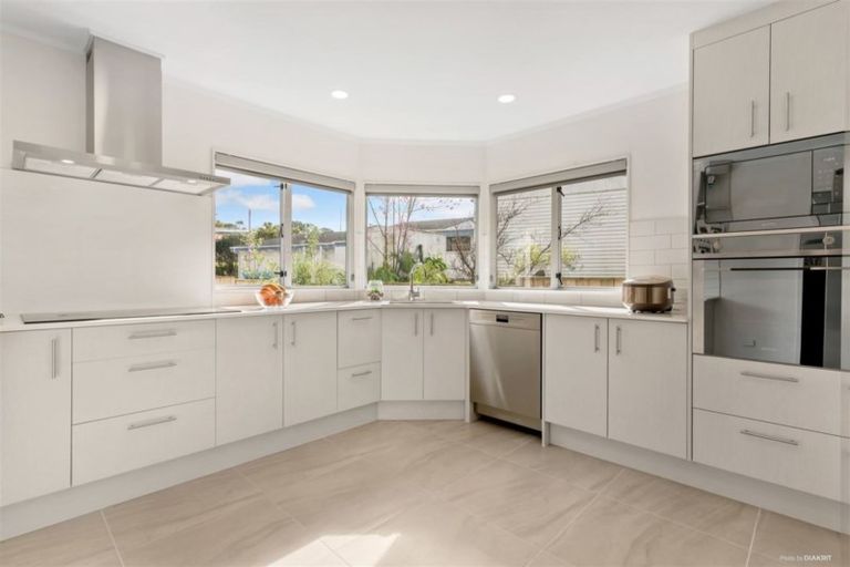 Photo of property in 7 Uruhau Close, Torbay, Auckland, 0630