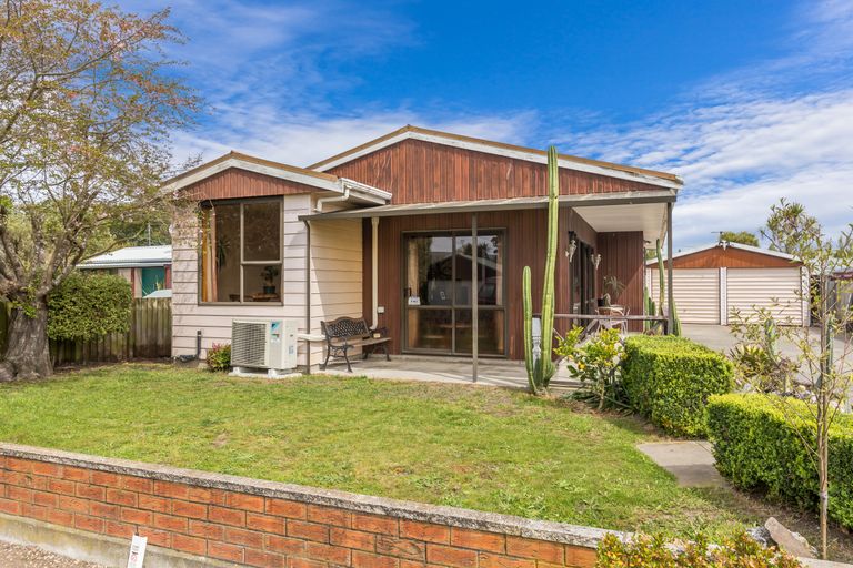 Photo of property in 5 Ourbridge Street, Kainga, Christchurch, 8083