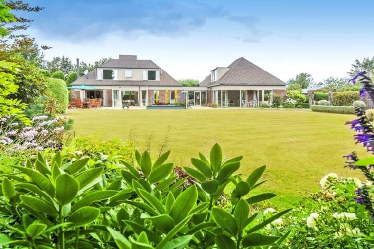 Photo of property in 13 Kowhai Drive, Darfield, 7510