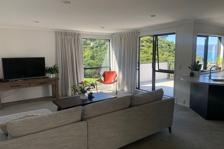 Photo of property in 2/19 Onslow Road, Khandallah, Wellington, 6035