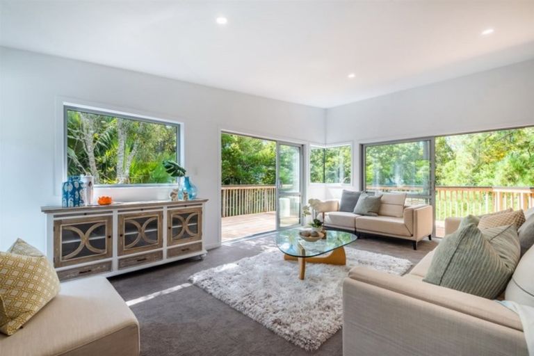 Photo of property in 173 Manuka Road, Bayview, Auckland, 0629