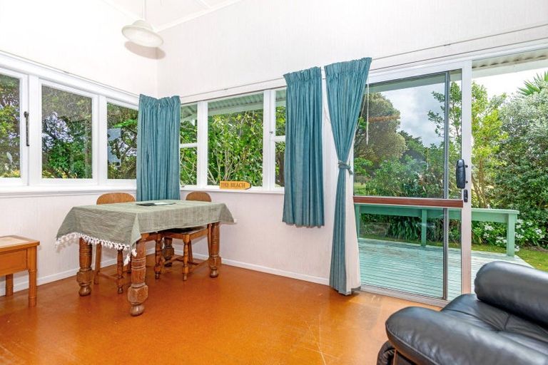 Photo of property in 4 Banks Street, Tolaga Bay, 4077