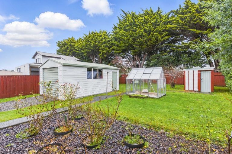Photo of property in 96 Main Road, Titahi Bay, Porirua, 5022