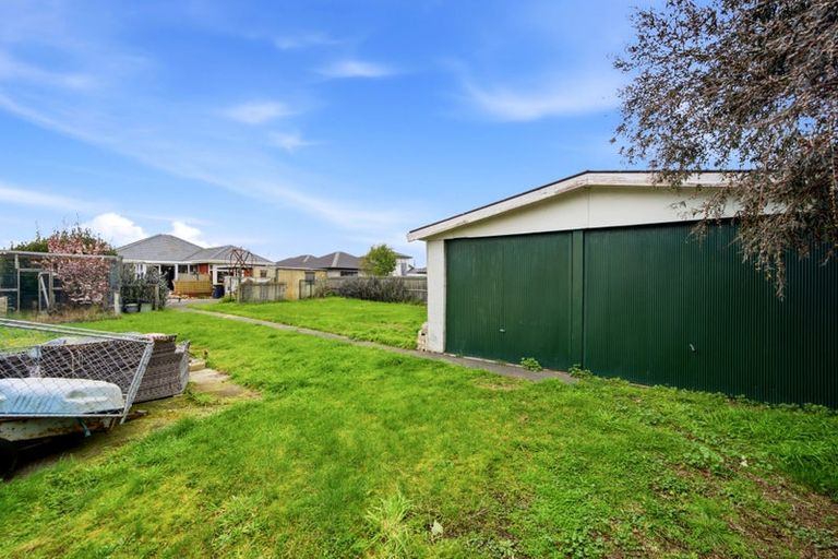 Photo of property in 135 Bower Avenue, New Brighton, Christchurch, 8083