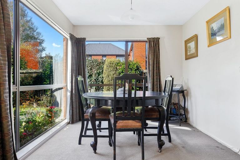 Photo of property in 21 Wadeley Road, Ilam, Christchurch, 8041