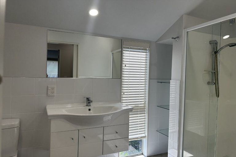 Photo of property in 12 Major Durie Place, Waikanae Beach, Waikanae, 5036