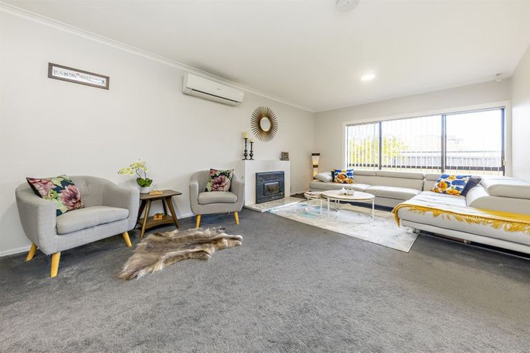 Photo of property in 11 Alexander Avenue, Papatoetoe, Auckland, 2025