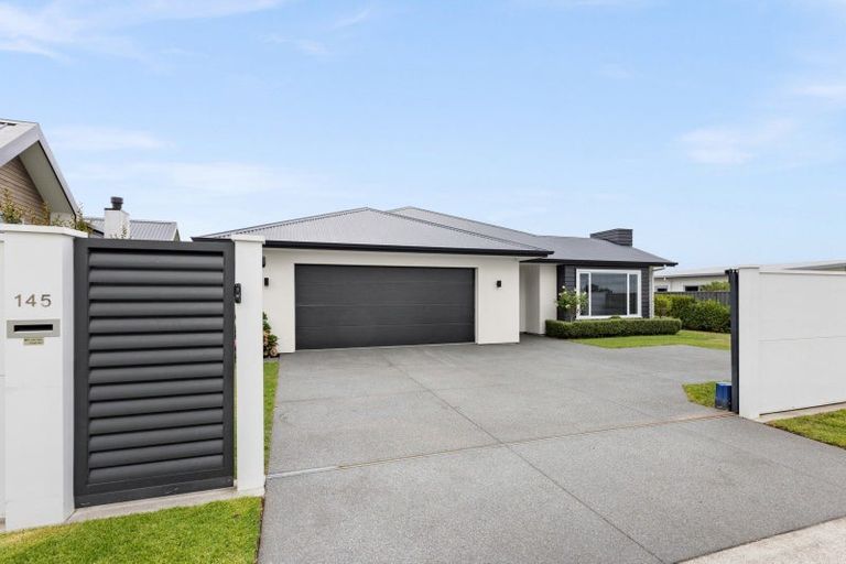 Photo of property in 145 Arataki Road, Havelock North, 4130