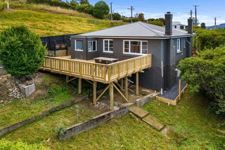 Photo of property in 39 Forfar Street, Clyde Hill, Dunedin, 9011