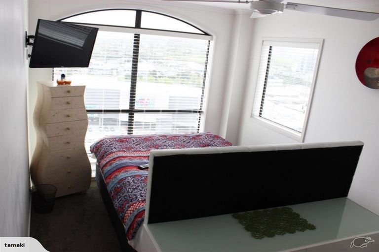 Photo of property in The Rennaissance, 16i/18 Ronwood Avenue, Manukau, Auckland, 2104