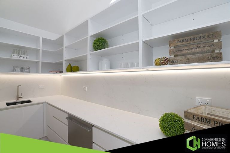 Photo of property in 33 Osbaldiston Lane, Kaukapakapa, 0873